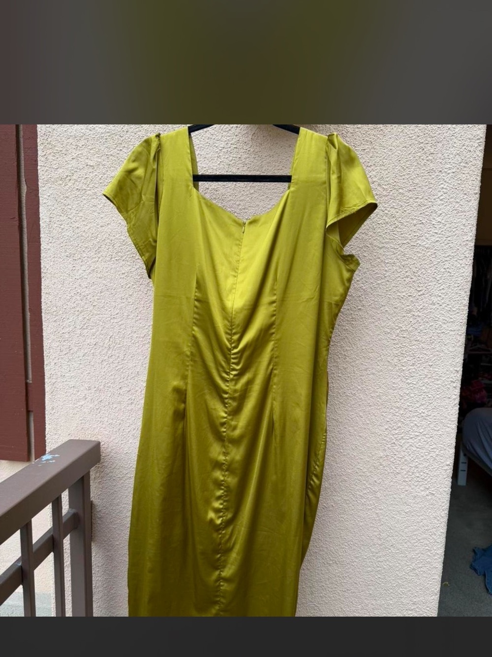 Source Unknown Olive Green Cap-Sleeve Midi Dress - Picture 2 of 3
